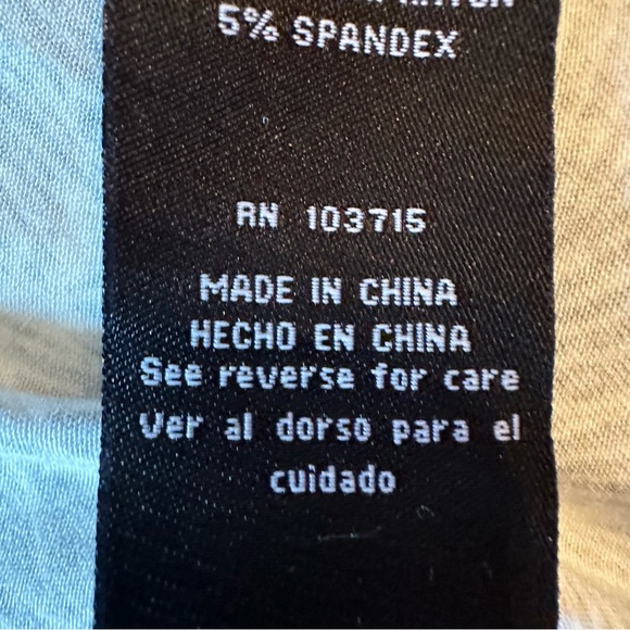 NWT Zac and Rachel XL V neck Seabed floral top.  Butterfly sleeves. - Picture 8 of 10